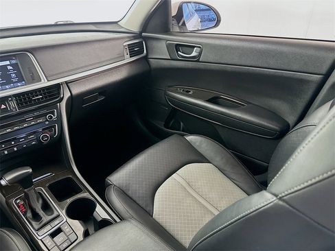 Used 2020 Kia Optima Premium image 25