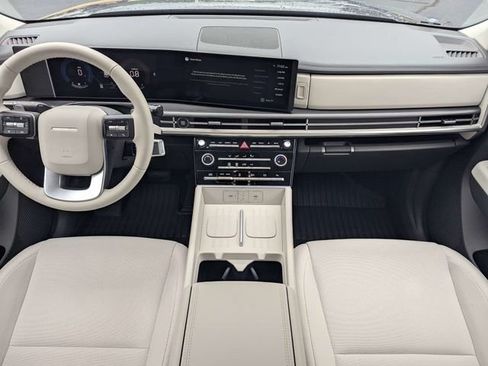 Used 2026 Hyundai Santa Fe SE FWD image 6