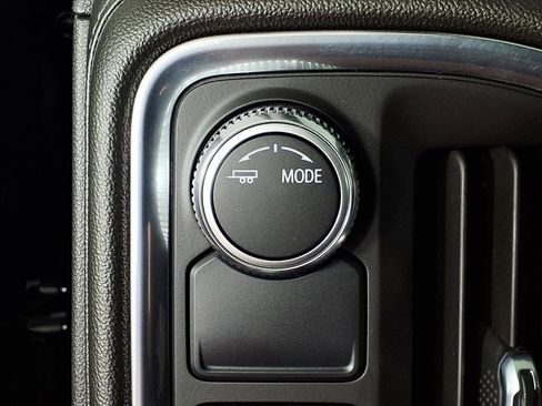 Used 2022 GMC Sierra 1500 SLT image 17