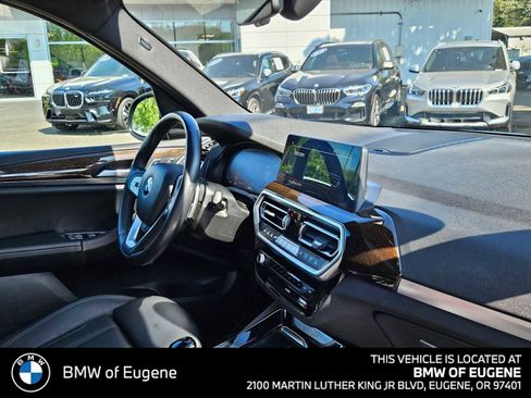 Used 2023 BMW X3 xDrive30i AWD/4WD image 12
