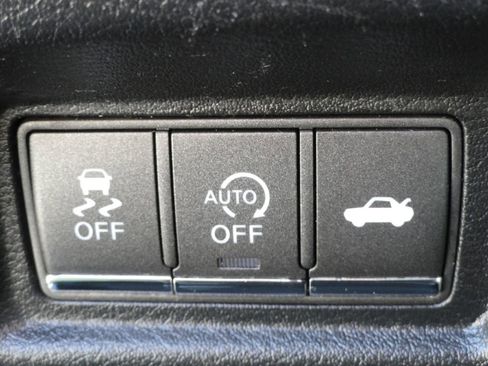 Used 2018 INFINITI Q60 LUXE w/ Sensory Package 2.0T Luxe image 30