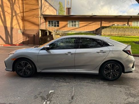 Used 2018 Honda Civic EX image 8