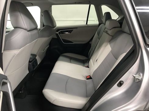Used 2019 Toyota RAV4 Limited w/ Carpet Mat Package AWD/4WD image 27