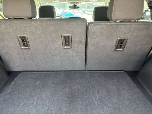 Used 2025 Chevrolet Blazer LT FWD image 21
