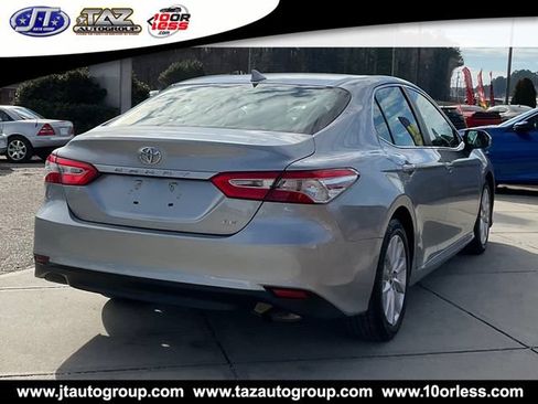 Used 2019 Toyota Camry LE FWD image 7