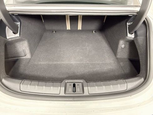 Certified 2024 Porsche Taycan RWD image 27