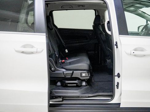 Certified 2026 Honda Odyssey EX-L image 33