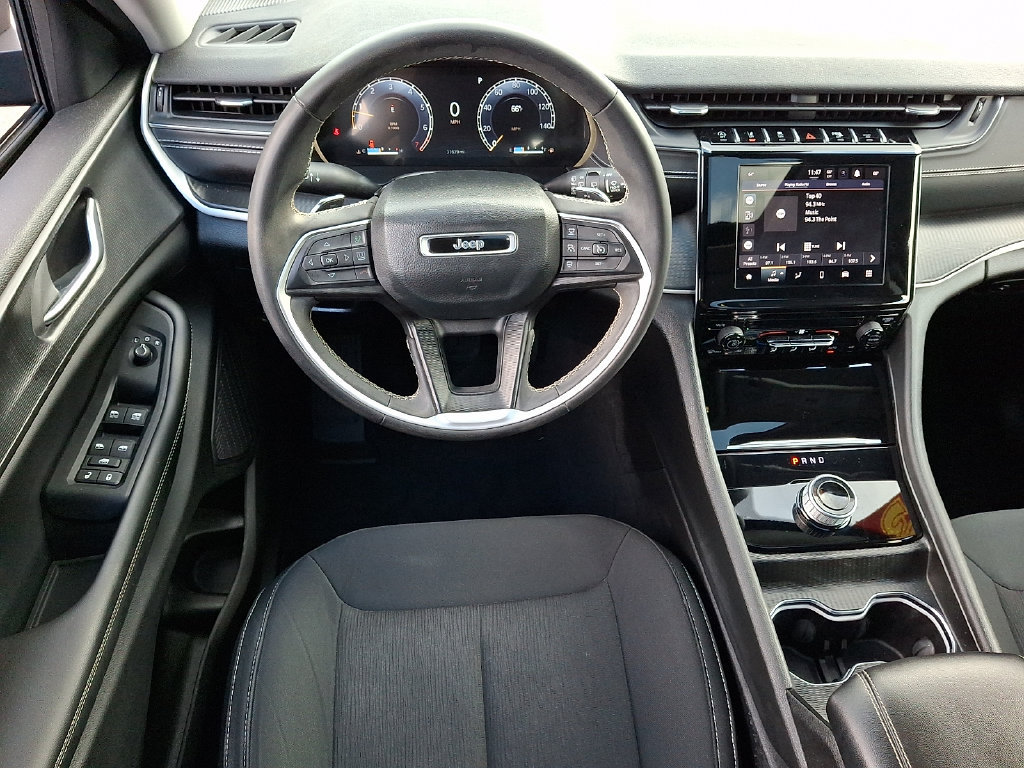Certified 2023 Jeep Grand Cherokee Laredo X AWD/4WD image 11