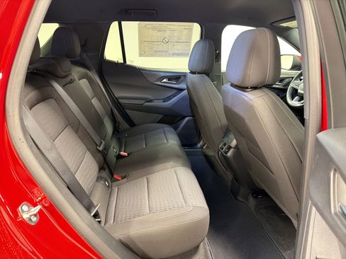 New 2026 Chevrolet Equinox LT w/ Safety and Technology Package FWD image 28