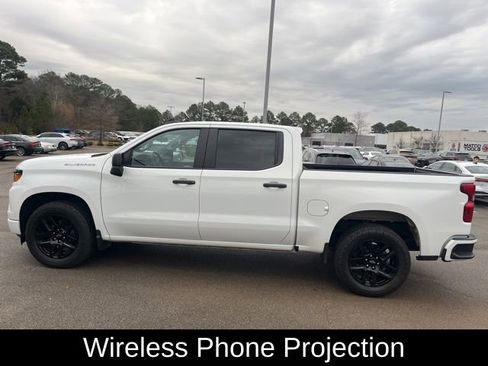 Used 2022 Chevrolet Silverado 1500 Custom image 9