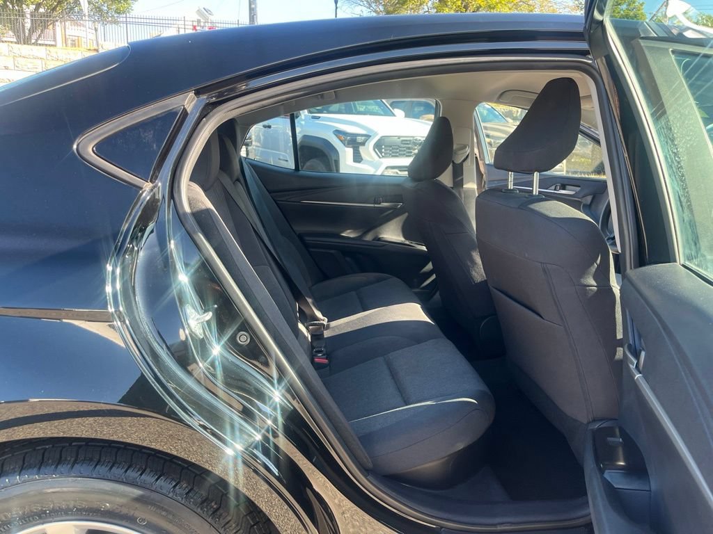 Used 2025 Toyota Camry LE FWD image 12
