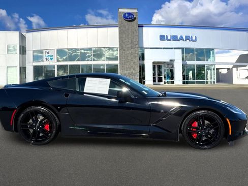 Used 2019 Chevrolet Corvette Stingray Coupe w/ Carbon Flash Badge Package RWD image 5