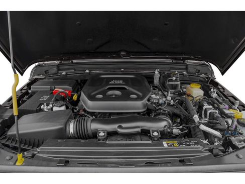 Used 2018 Jeep Wrangler Unlimited Sahara w/ Cold Weather Group AWD/4WD image 8