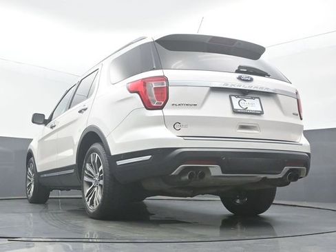 Used 2018 Ford Explorer Platinum AWD/4WD image 49