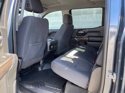 Used 2021 Chevrolet Silverado 1500 LT Trail Boss w/ Convenience Package II AWD/4WD image 11