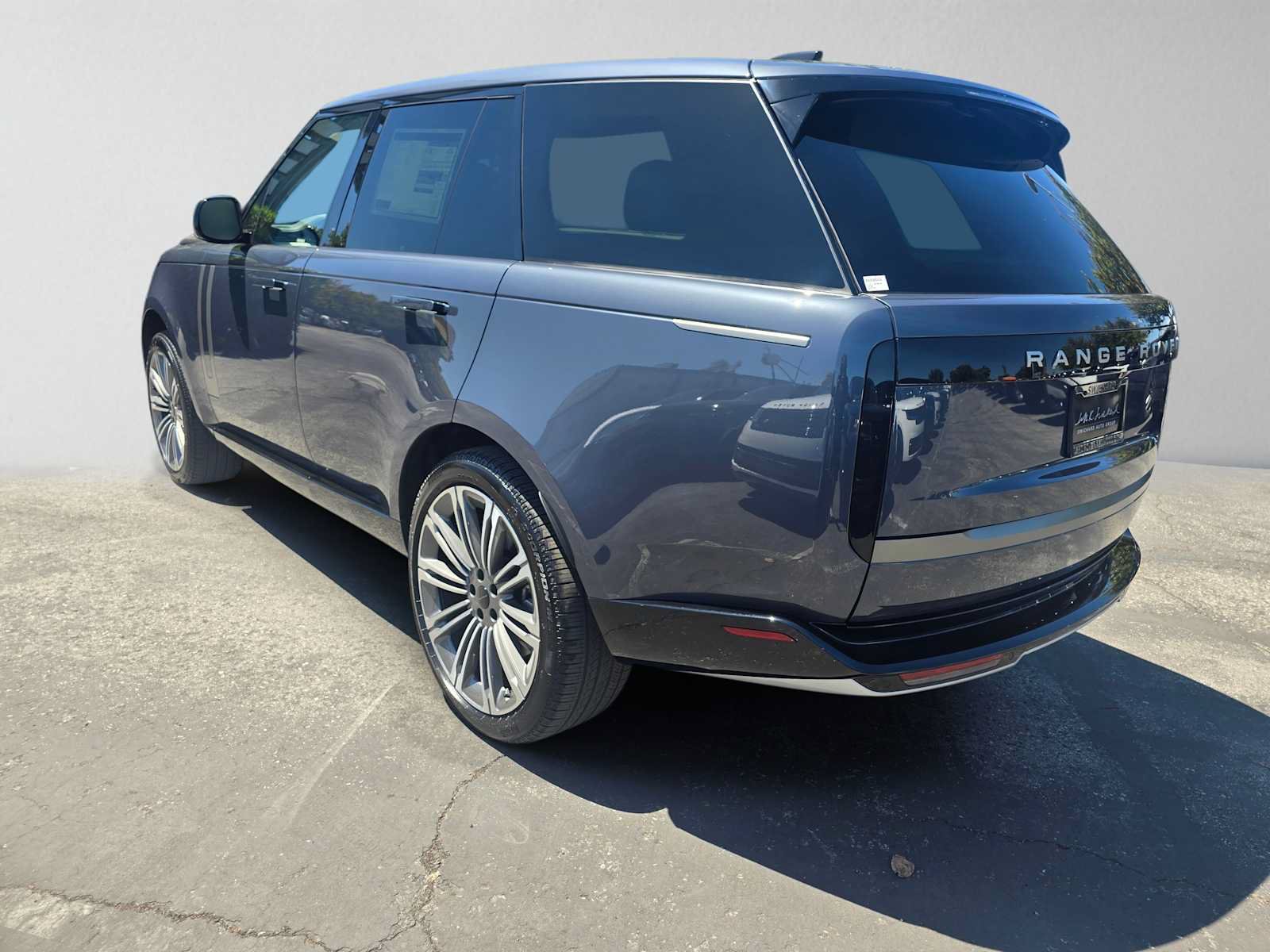 New 2026 Land Rover Range Rover SE AWD/4WD image 3