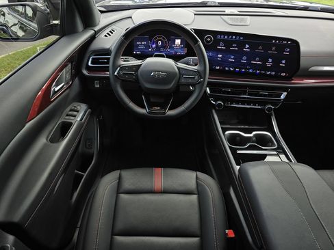 Certified 2024 Chevrolet Traverse RS FWD image 22