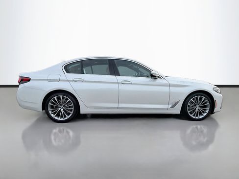 Used 2023 BMW 530i w/ Premium Package image 2