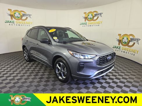 Used 2024 Ford Escape ST-Line w/ Tech Pack #1 AWD/4WD image 1
