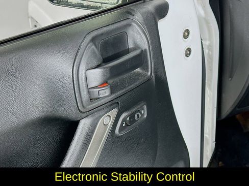 Used 2018 Jeep Wrangler Unlimited Sport image 21