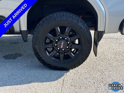 Used 2024 GMC Sierra 2500 AT4 w/ AT4 Premium Plus Package AWD/4WD image 13