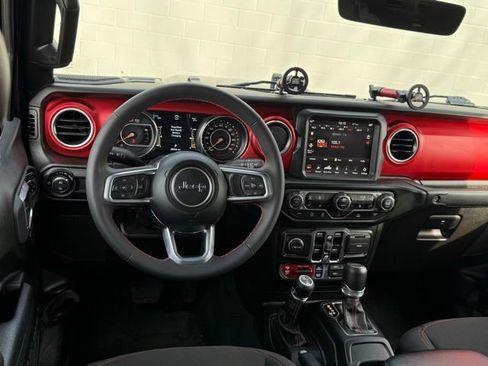 Used 2023 Jeep Gladiator Rubicon w/ Cold Weather Group image 7