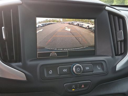 Certified 2024 GMC Terrain SLE FWD image 19