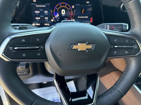 Used 2026 Chevrolet Tahoe High Country AWD/4WD image 19