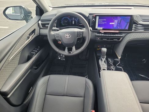 New 2026 Toyota Camry XLE image 25