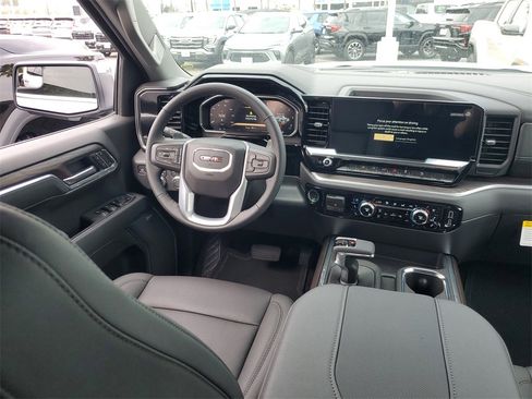New 2026 GMC Sierra 1500 SLT w/ SLT Premium Package image 8