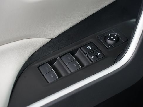 New 2025 Toyota RAV4 XLE image 31