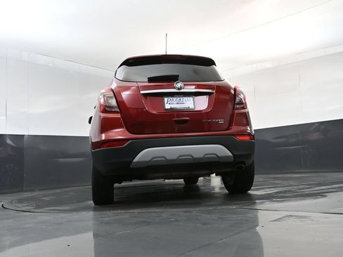 Used 2021 Buick Encore Preferred AWD/4WD image 22