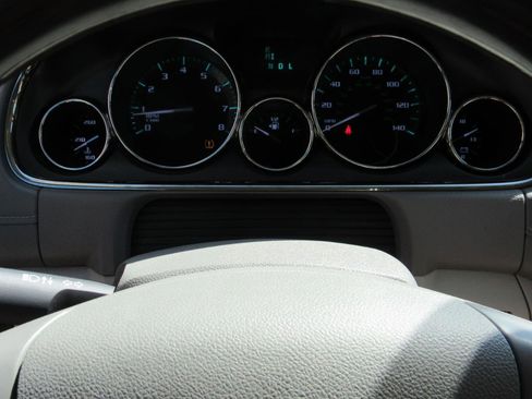 Used 2015 Buick Enclave Premium w/ Trailering Package AWD/4WD image 19