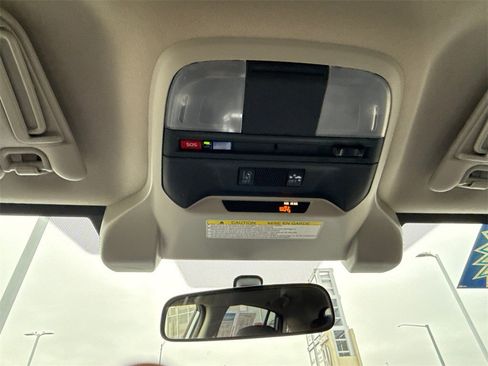 Used 2023 Subaru Crosstrek 2.0i Premium image 27