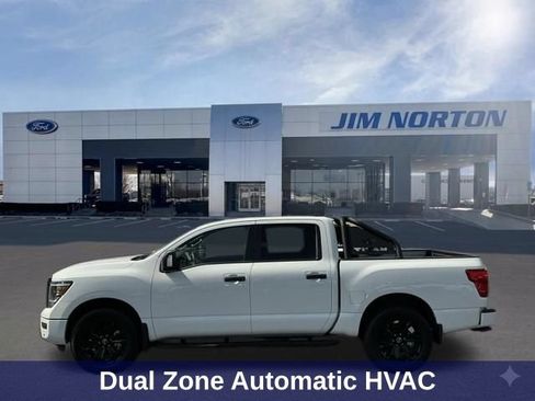Used 2024 Nissan Titan SV AWD/4WD image 8