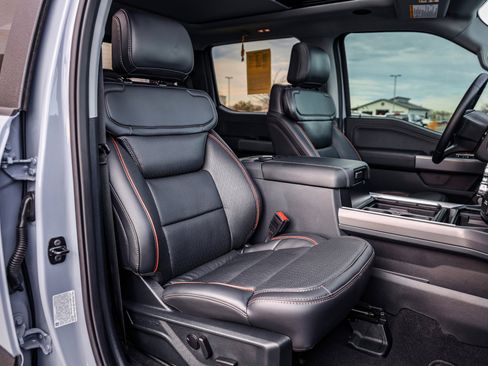 Used 2025 Ford F350 Lariat w/ Lariat Ultimate Package image 15