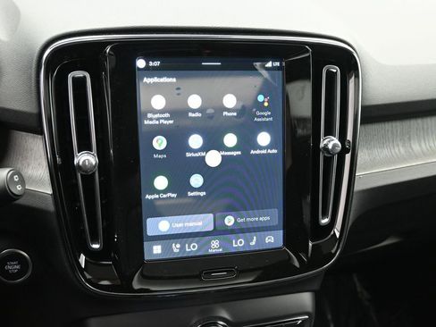 New 2026 Volvo XC40 B5 Plus w/ Protection Package Premier AWD/4WD image 12