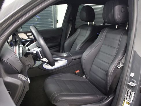 Certified 2026 Mercedes-Benz GLS 450 4MATIC image 5