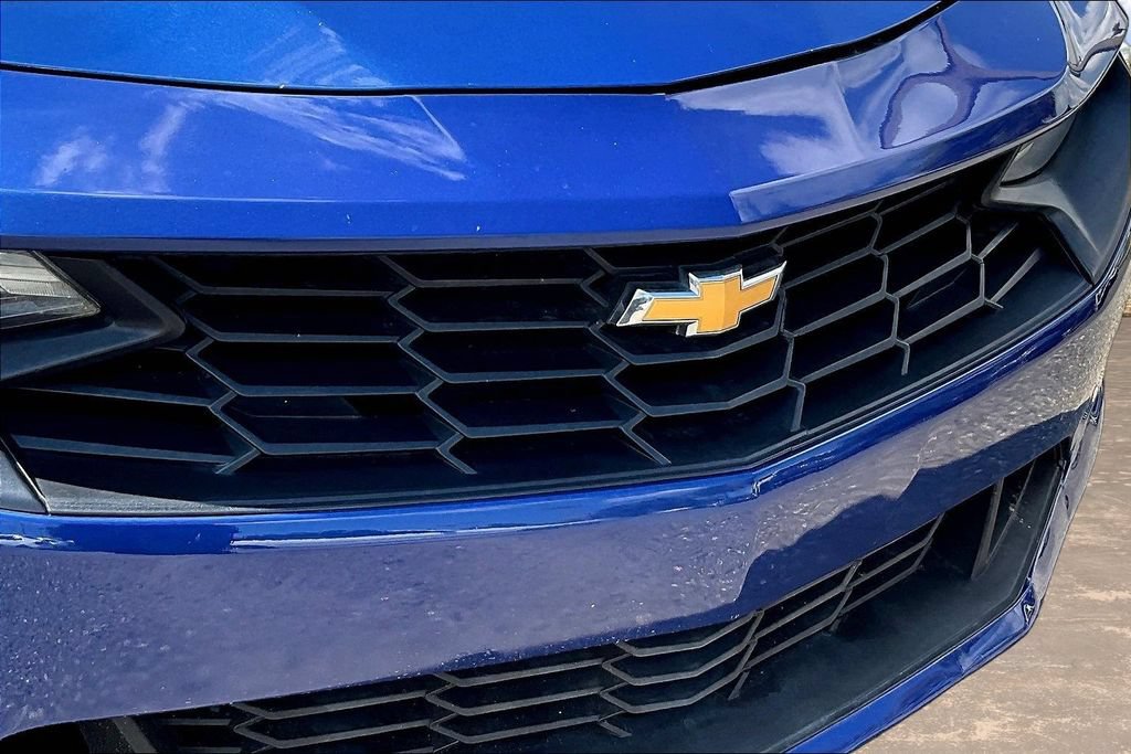 Used 2020 Chevrolet Camaro LT RWD image 31