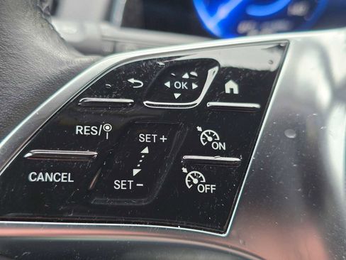 Used 2024 Mercedes-Benz EQB 250+ image 39