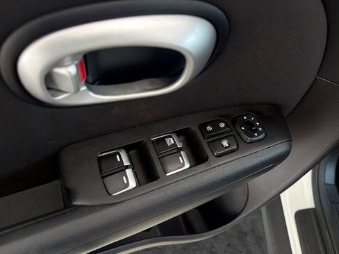 Used 2019 Kia Soul w/ Convenience Package FWD image 22
