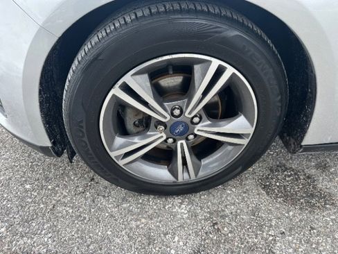 Used 2017 Ford Focus SE image 11