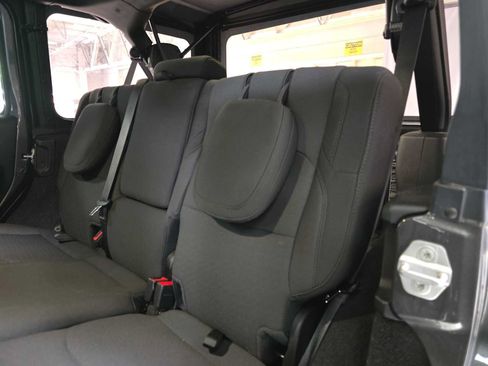 Used 2023 Jeep Wrangler Unlimited w/ Cold Weather Group AWD/4WD image 17