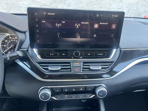 Certified 2024 Nissan Altima 2.5 SR w/ SR Premium Package image 25