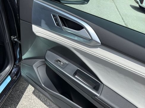 New 2026 Volkswagen Taos SE AWD/4WD image 31