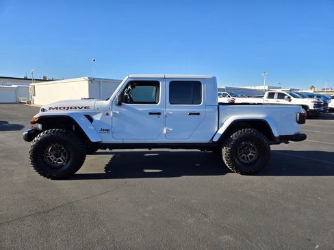 Used 2021 Jeep Gladiator Mojave image 3