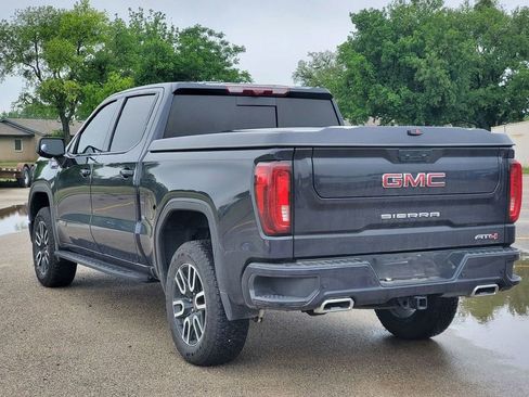 Used 2025 GMC Sierra 1500 AT4 w/ AT4 Premium Package AWD/4WD image 7