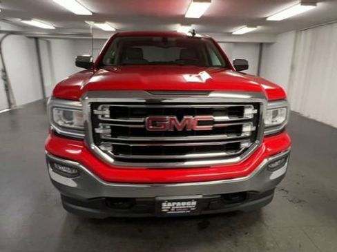 Used 2018 GMC Sierra 1500 SLT w/ SLT Premium Package image 3