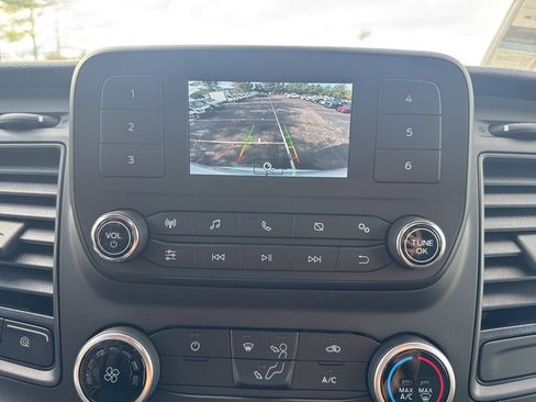 New 2025 Ford Transit 250 148 Medium Roof image 22