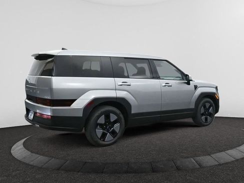 Used 2026 Hyundai Santa Fe SE image 7